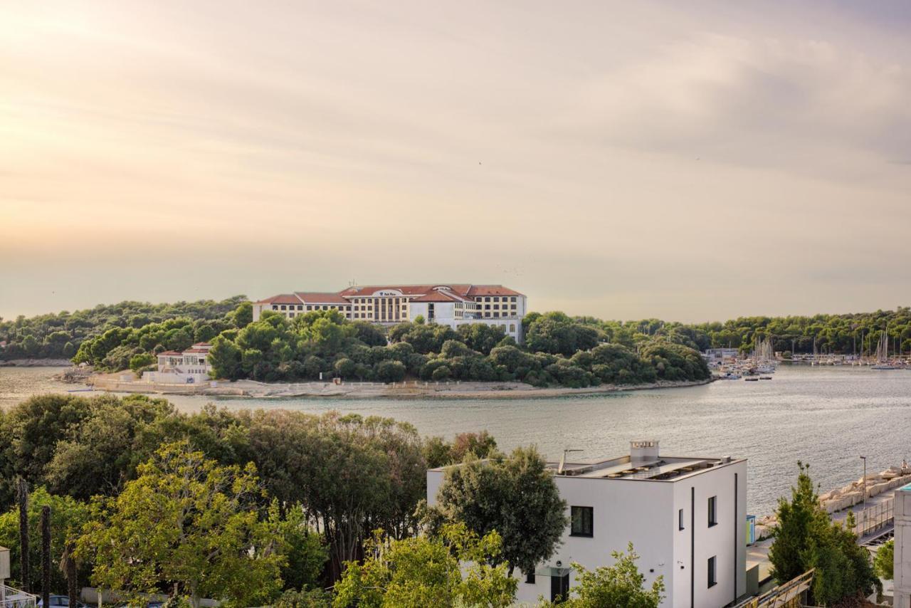 Ferienwohnung Tomisha Pjescana Uvala Exterior foto